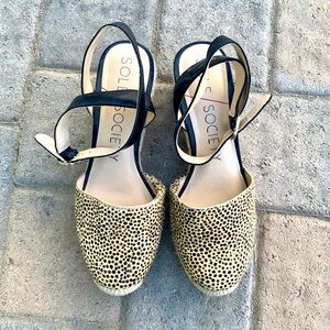 Sole Society Black and Tan Wedges
